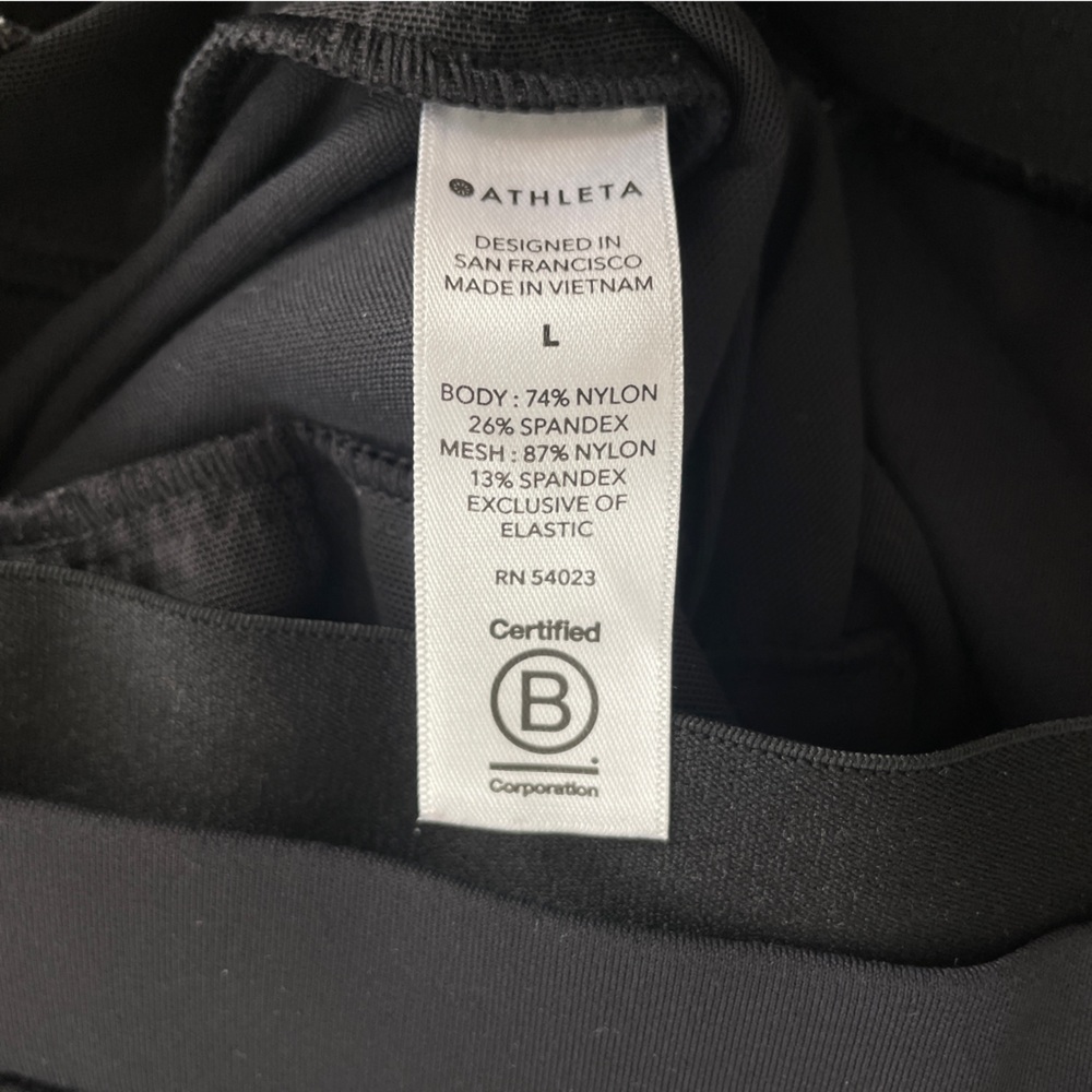 Athleta Venice Black Cropped Ponte Pants-size Large - Picture 7 of 8